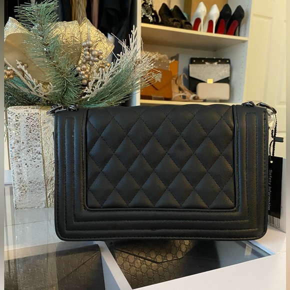 Black chain crossbody handbag - Picture 3 of 14